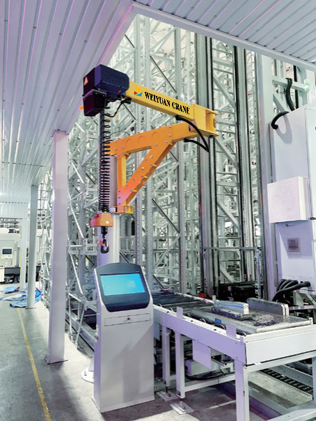 Folding boom crane