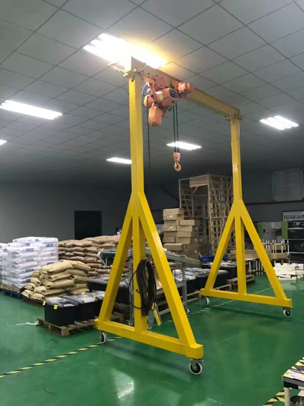 Trackless gantry crane
