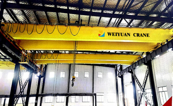Electromagnetic hanging beam bridge crane